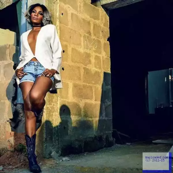 Singer Seyi Shay Marks Her 30th Birthday With Some Braless Photos